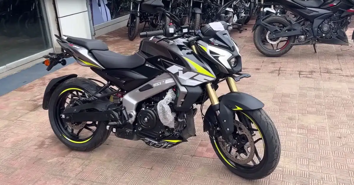 Bajaj pulsar ns400z 2025 price in india