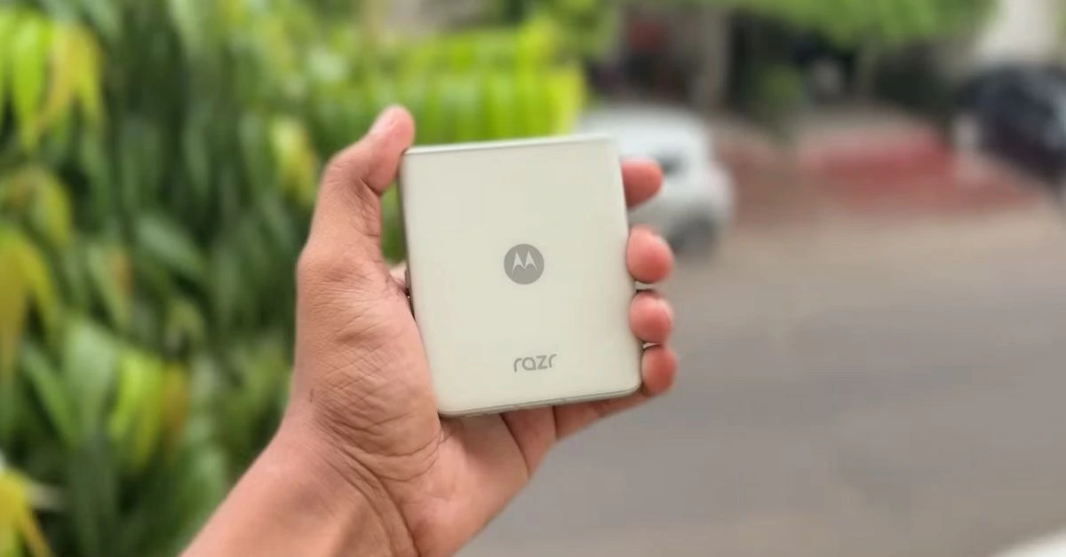 Motorola Razr 60 Offer Details